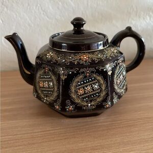 Vintage Gibson & Sons Painted Teapot.